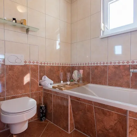 Duki - Sea View Apartment Makarska